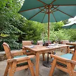 5 Bed In Oc-ds257 * Kettlewell