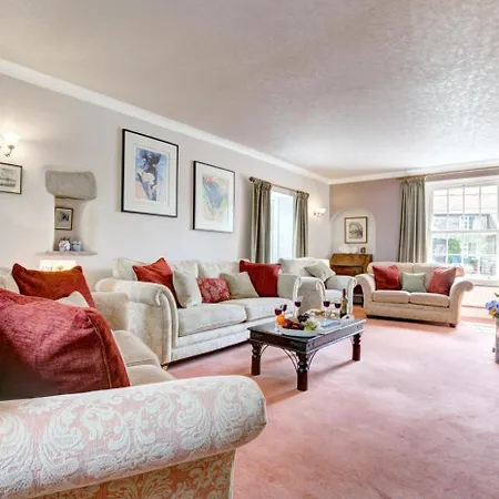 5 Bed In Oc-ds257 * Kettlewell