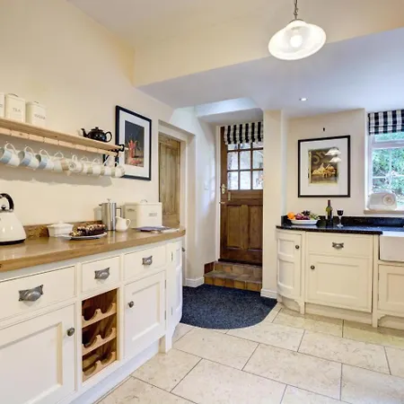 5 Bed In Oc-ds257 * Kettlewell