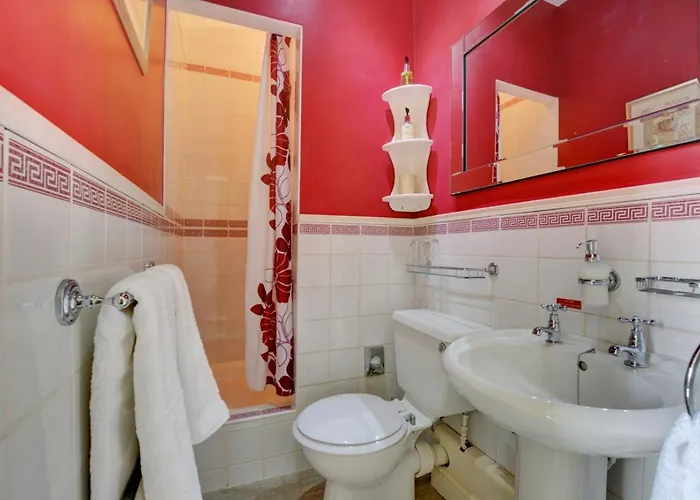 5 Bed In Oc-ds257 Holiday home *